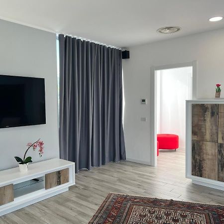 La Camera Del Testa Matta Travedona Dış mekan fotoğraf